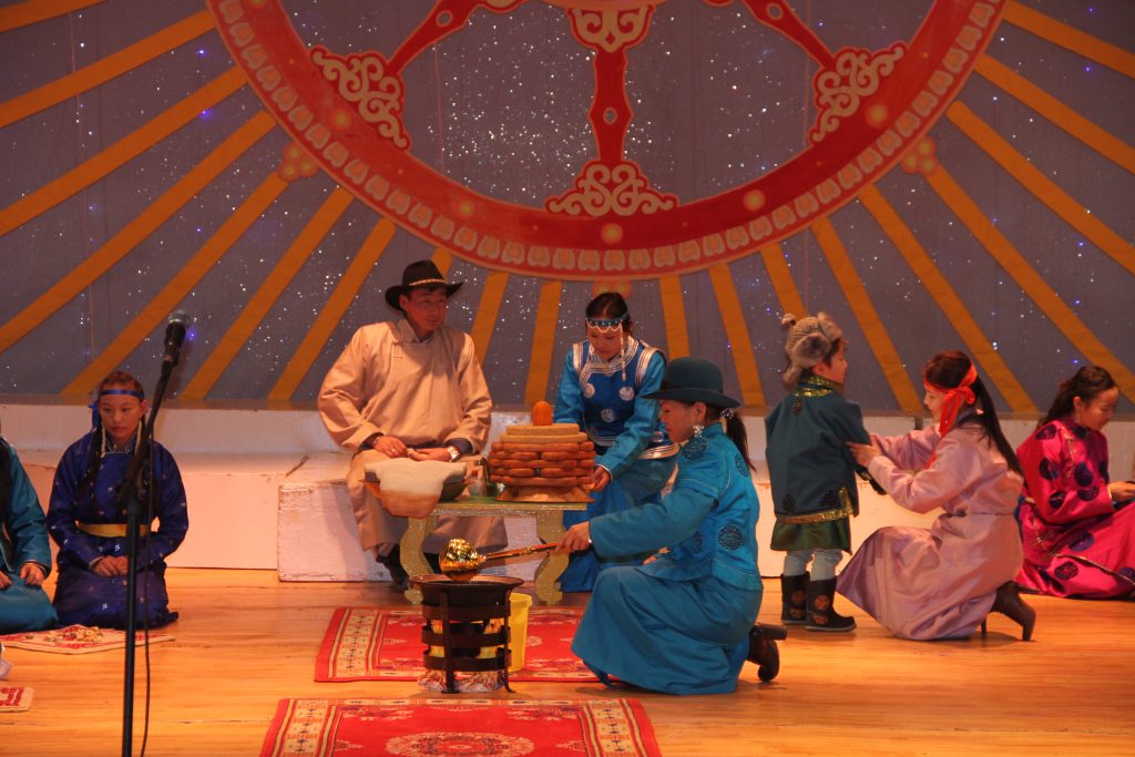 “Авъяас-2013” урлагийн их наадмын шилдгүүд тодорлоо